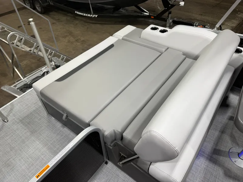 Slide: The Image of Princecraft Vectra 23 RL SS Swingback Tritoon & Mercury 4-Stroke EFI 2026 - 19