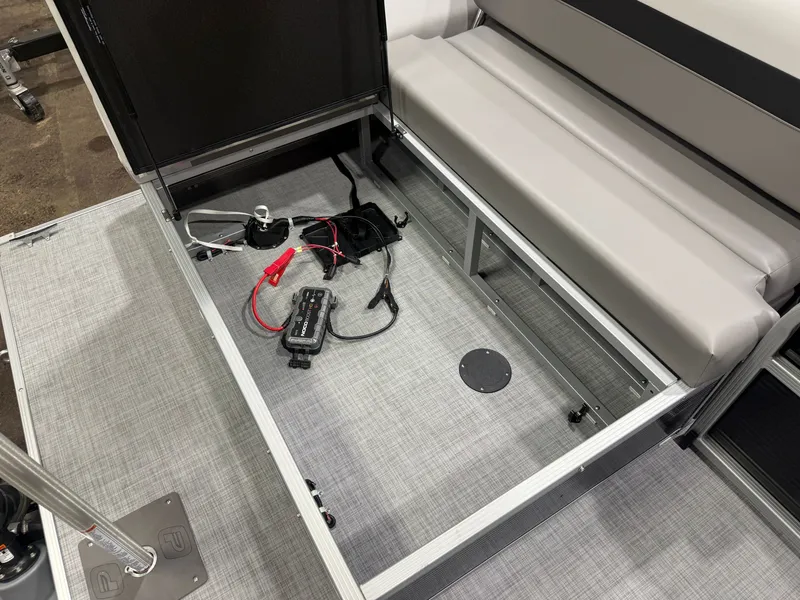 Slide: The Image of Princecraft Vectra 23 RL SS Swingback Tritoon & Mercury 4-Stroke EFI 2026 - 23