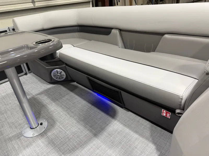 Slide: The Image of Princecraft Vectra 23 RL SS Swingback Tritoon & Mercury 4-Stroke EFI 2026 - 29