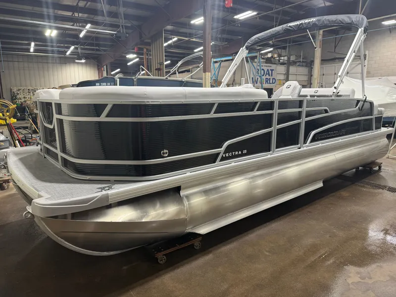 Slide: The Image of Princecraft Vectra 23 RL SS Swingback Tritoon & Mercury 4-Stroke EFI 2026 - 34