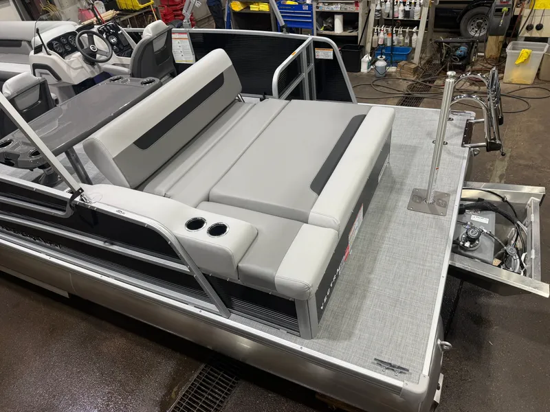 Slide: The Image of Princecraft Vectra 23 RL SS Swingback Tritoon & Mercury 4-Stroke EFI 2026 - 4