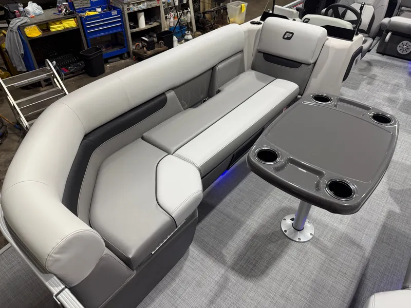 Slide: The Image of Princecraft Vectra 23 RL SS Swingback Tritoon & Mercury 4-Stroke EFI 2026 - 7