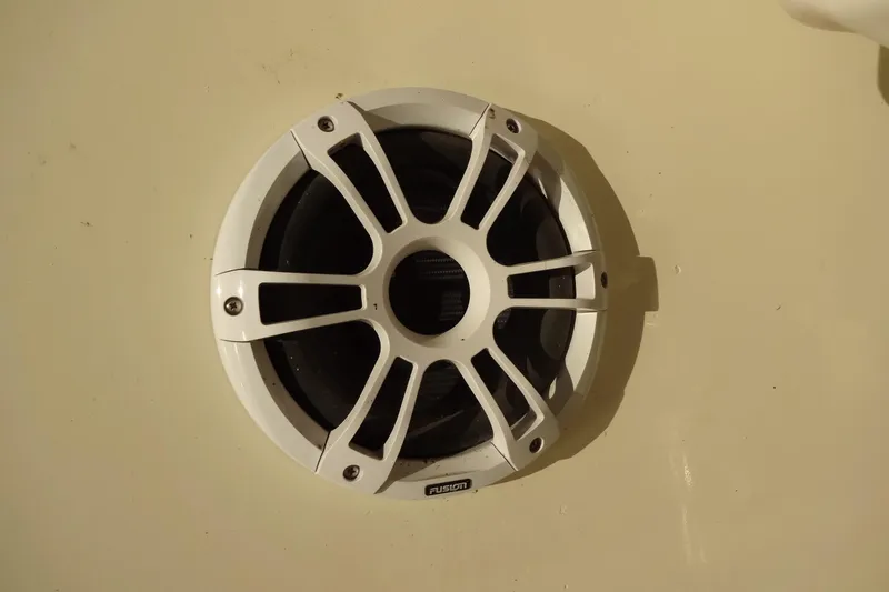 Slide: The Image of Speaker on 1977 Hatteras 53 Motor Yacht, featuring a white grille design. - 139