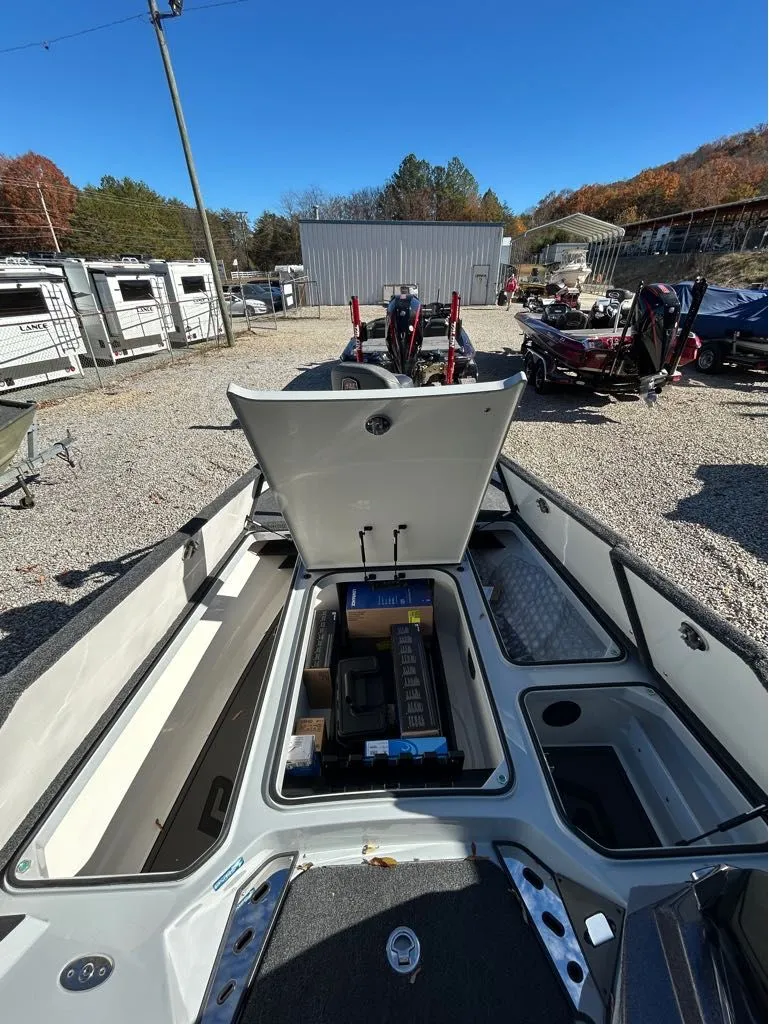 Slide: The Image of Ranger Z Comanche Z521R Cup Equipped 2026 - 4