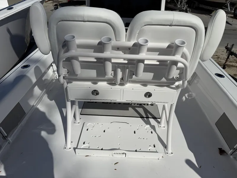 Slide: The Image of Sportsman Masters 247OE Bay Boat 2026 - 3