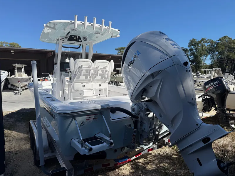 Slide: The Image of Sportsman Masters 247OE Bay Boat 2026 - 5