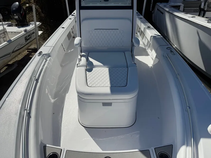 Slide: The Image of Sportsman Masters 247OE Bay Boat 2026 - 7