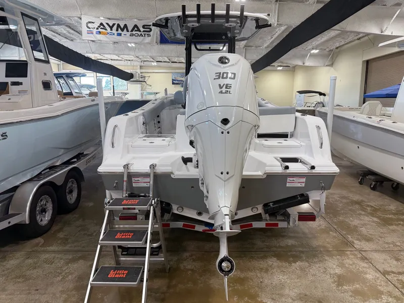 Slide: The Image of Sportsman Heritage 231 Center Console 2026 - 3