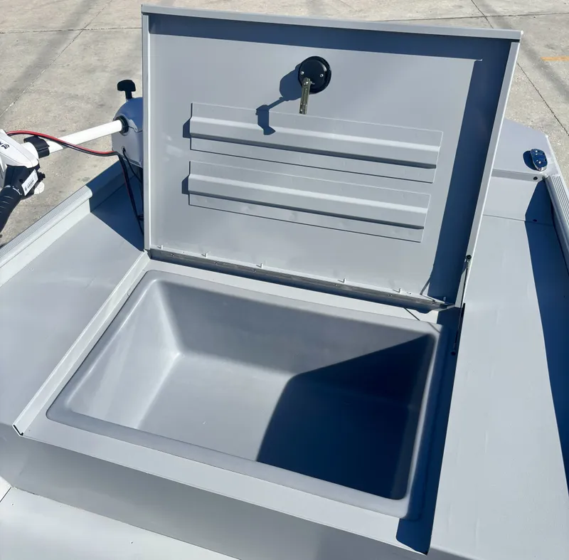 Slide: The Image of Tracker CLASSIC CC 2026 - 13