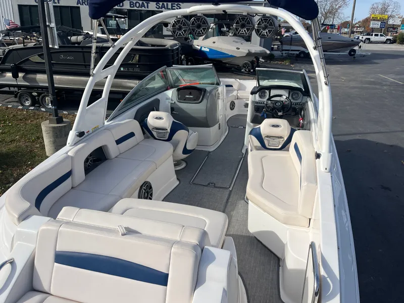 Slide: The Image of Chaparral 264 Sunesta 2018 - 6