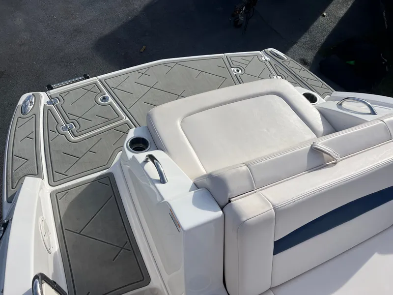 Slide: The Image of Chaparral 264 Sunesta 2018 - 8