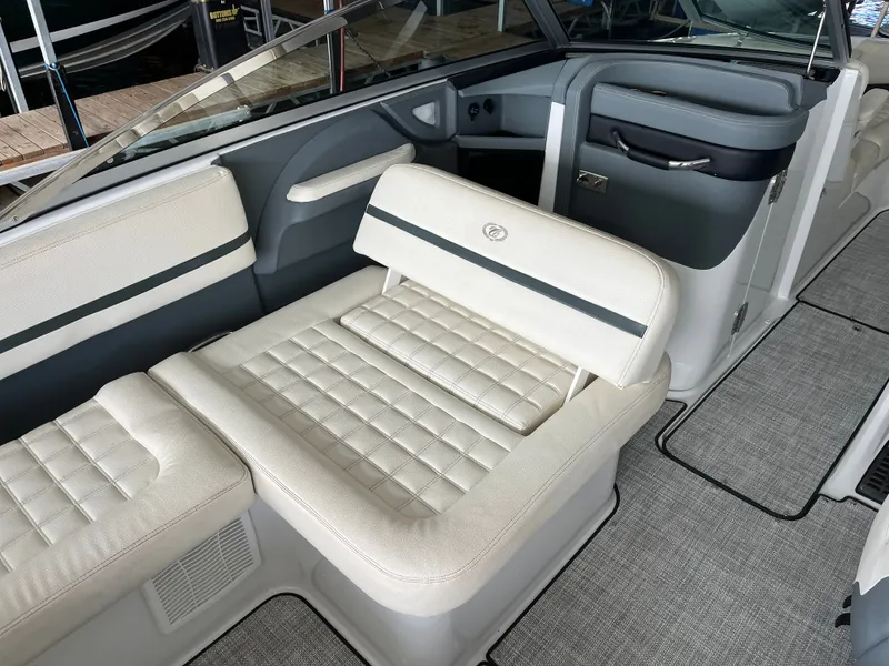 Slide: The Image of Cobalt R5 Surf 2020 - 11