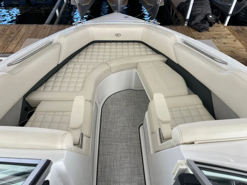 Slide: The Image of Cobalt R5 Surf 2020 - 5