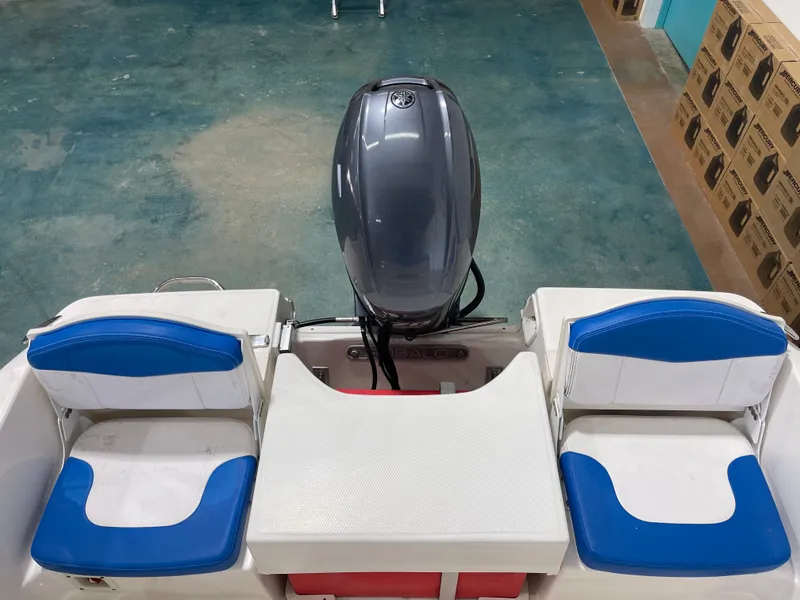 Slide: The Image of Robalo R160 Center Console 2018 - 7