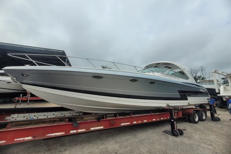 The Image of 2019 Formula 400 Super Sport boat on trailer, ready for transport. - 0