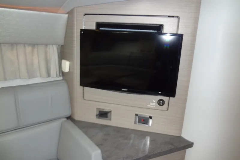 Slide: The Image of Interior of 2019 Formula 400 Super Sport with wall-mounted TV and seating area. - 42