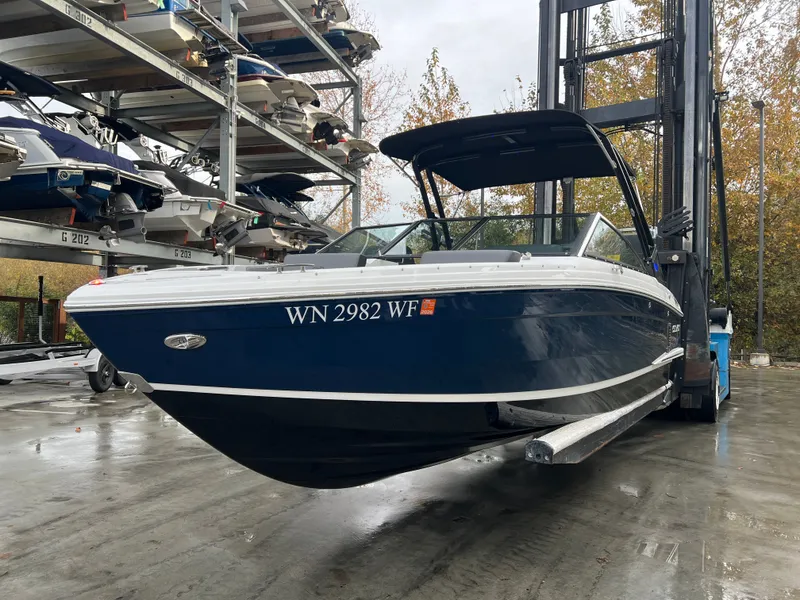 Slide: The Image of Cobalt R4 Surf 2022 - 3