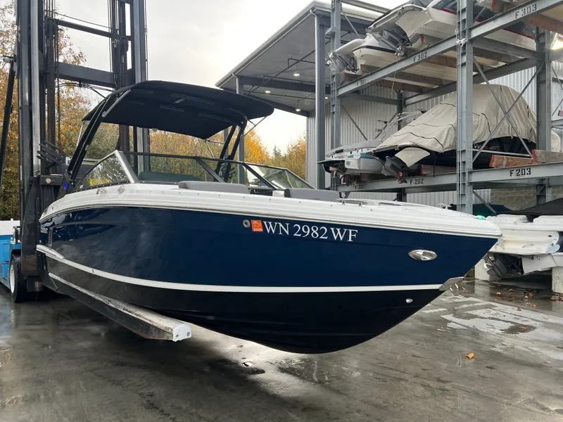 Slide: The Image of Cobalt R4 Surf 2022 - 5