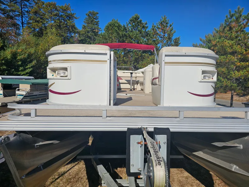 Slide: The Image of Crest II XRS 2004 - 3