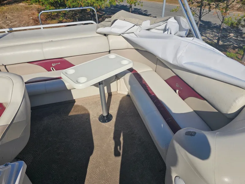 Slide: The Image of Crest II XRS 2004 - 8