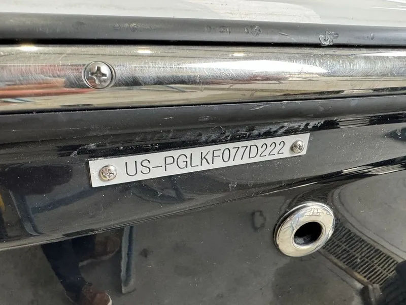 Slide: The Image of Glastron GX190 2022 - 27