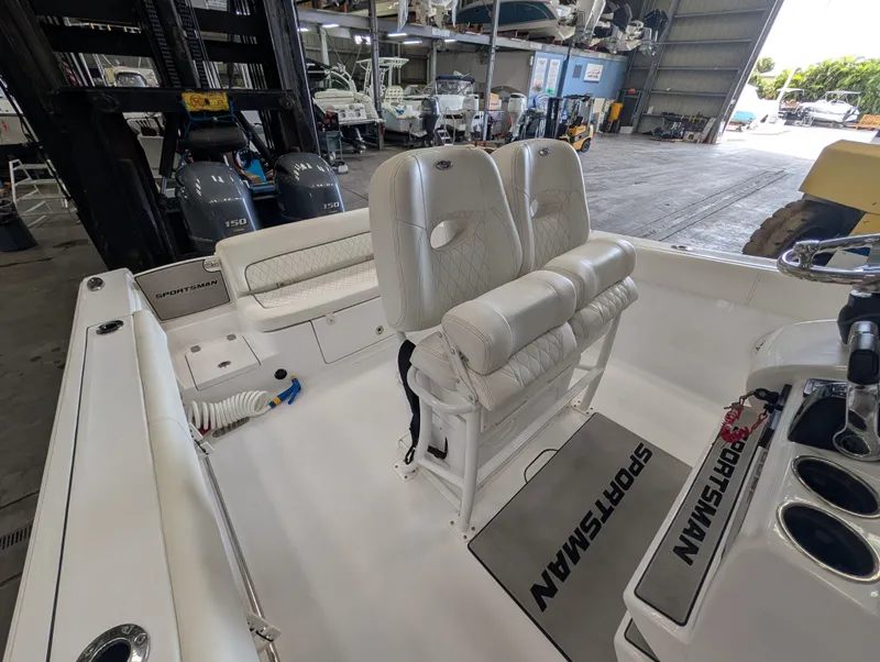 Slide: The Image of Sportsman Heritage 251 Center Console 2020 - 6