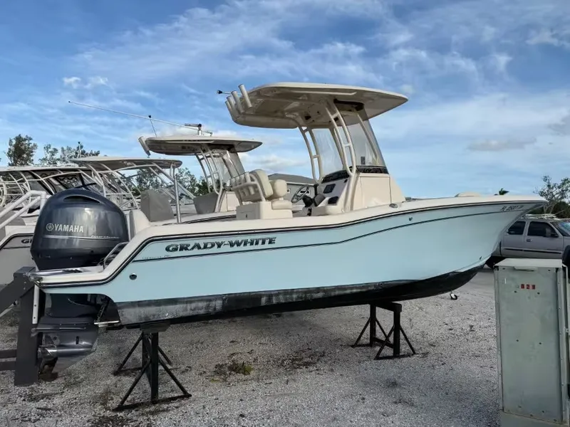 The Image of Grady-White Fisherman 216 2023 - 1