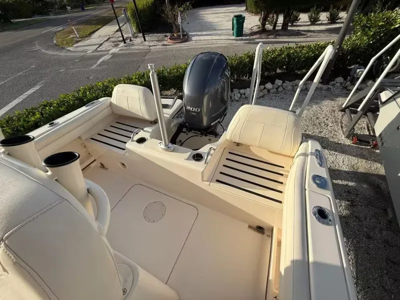 Slide: The Image of Grady-White Fisherman 216 2023 - 13