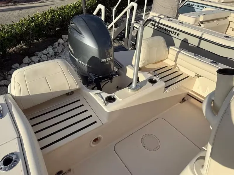 Slide: The Image of Grady-White Fisherman 216 2023 - 14