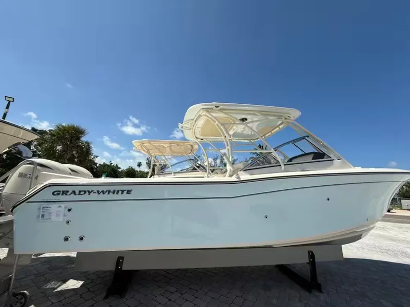 The Image of Grady-White Freedom 275 2026 - 1