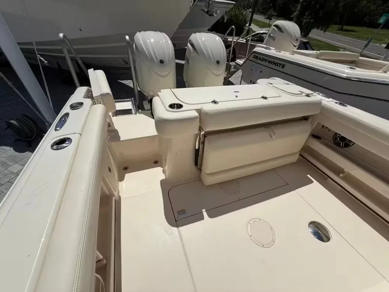 Slide: The Image of Grady-White Freedom 275 2026 - 9