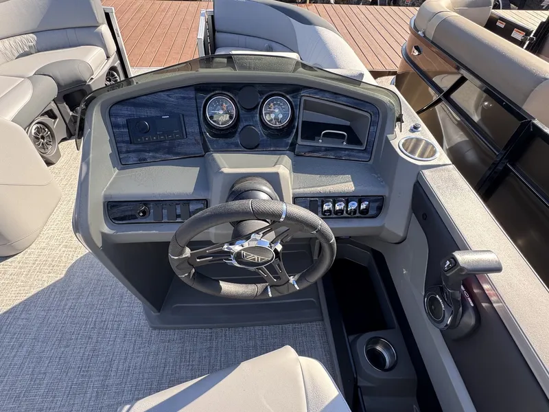 Slide: The Image of Avalon LSZ Quad Lounge - 23' 2026 - 5