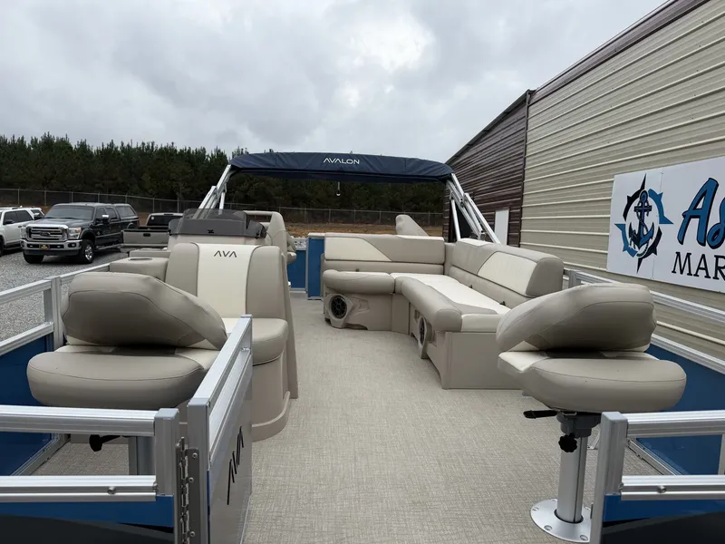 Slide: The Image of Avalon Venture Quad Fish - 19' 2026 - 2