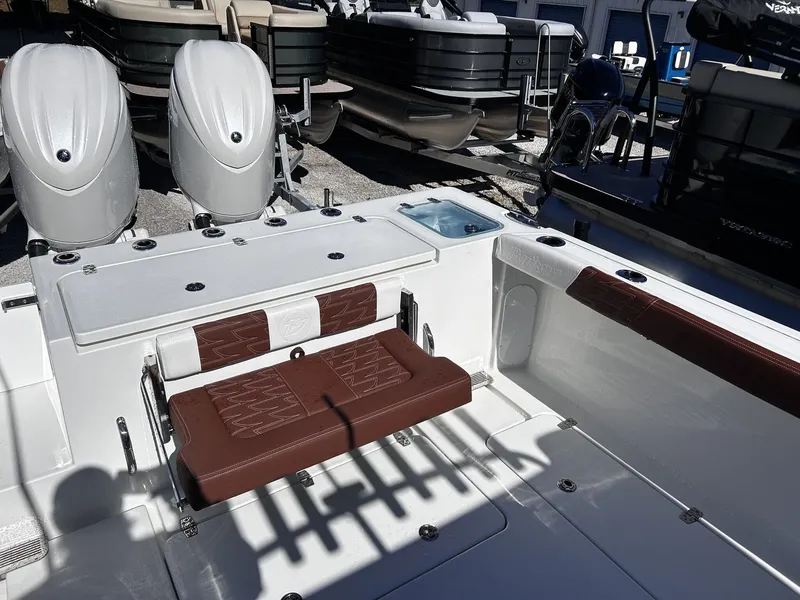 Slide: The Image of Parker Marine 247 Explorer 2026 - 7