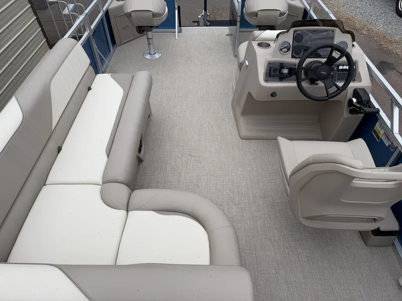 Slide: The Image of Avalon Venture Quad Fish - 19' 2026 - 4