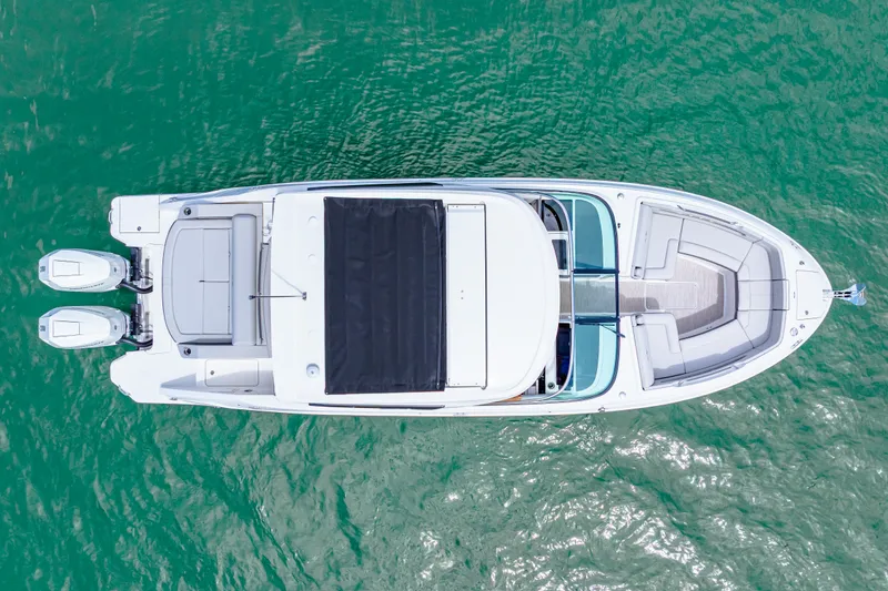 Slide: The Image of Sea Ray SLX 310 Outboard 2026 - 11