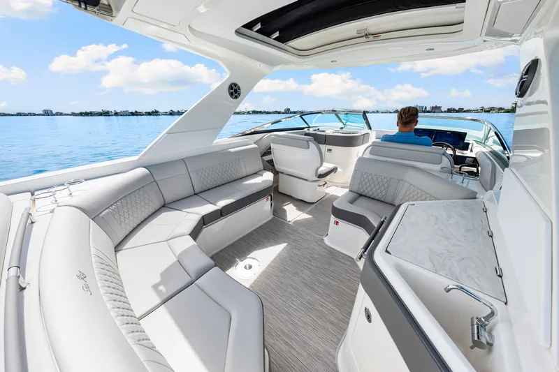 Slide: The Image of Sea Ray SLX 310 Outboard 2026 - 31