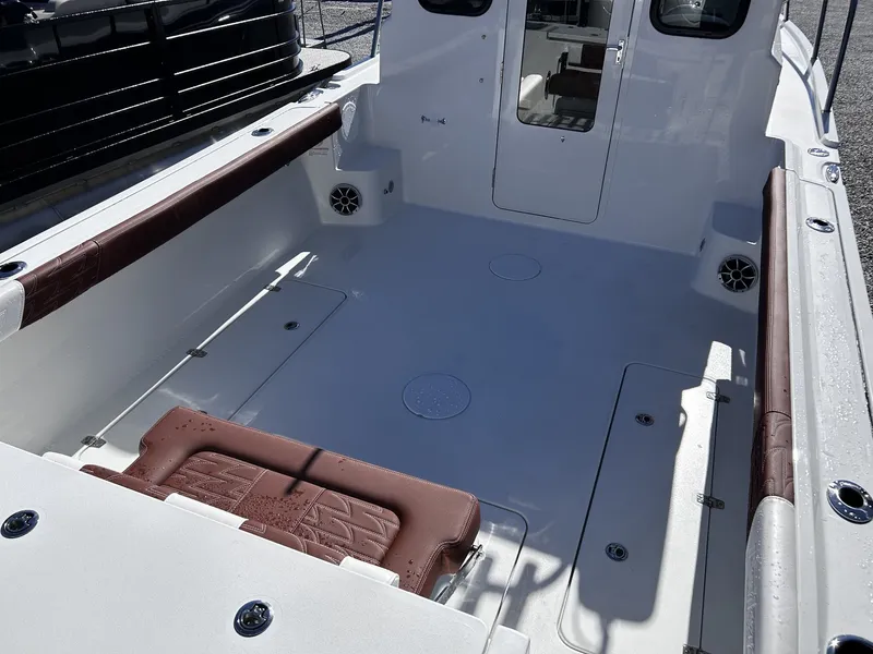 Slide: The Image of Parker Marine 247 Explorer 2026 - 8