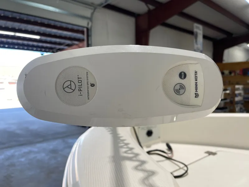 Slide: The Image of Robalo R160 Center Console 2018 - 12