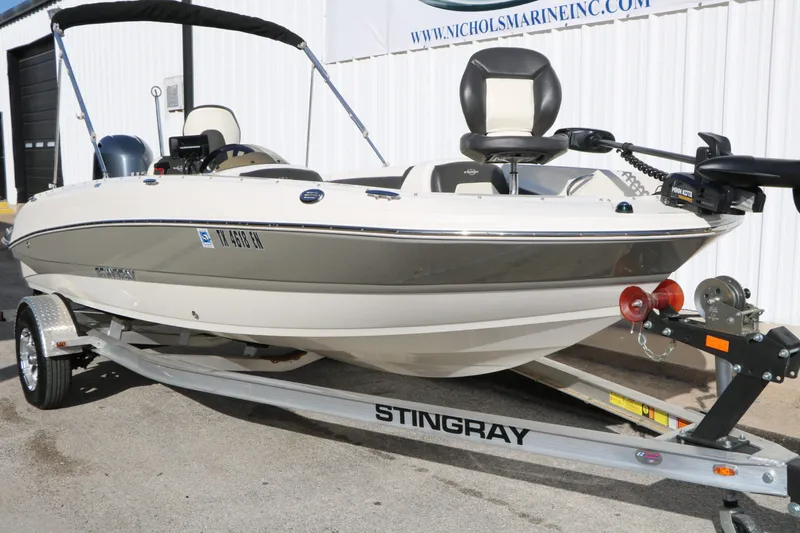 Slide: The Image of Stingray 182 SC 2018 - 10