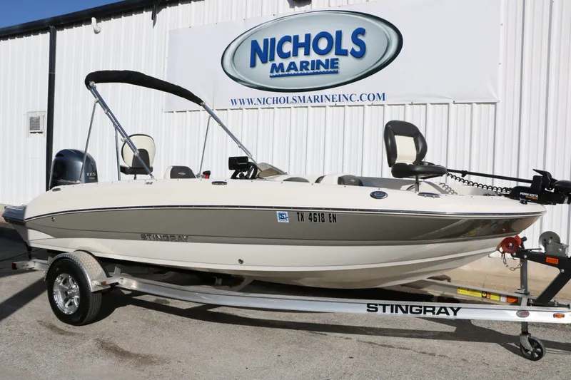 Slide: The Image of Stingray 182 SC 2018 - 3