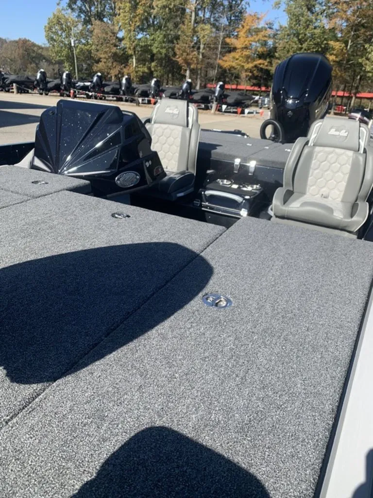 Slide: The Image of Bass Cat Lynx STS 2026 - 15