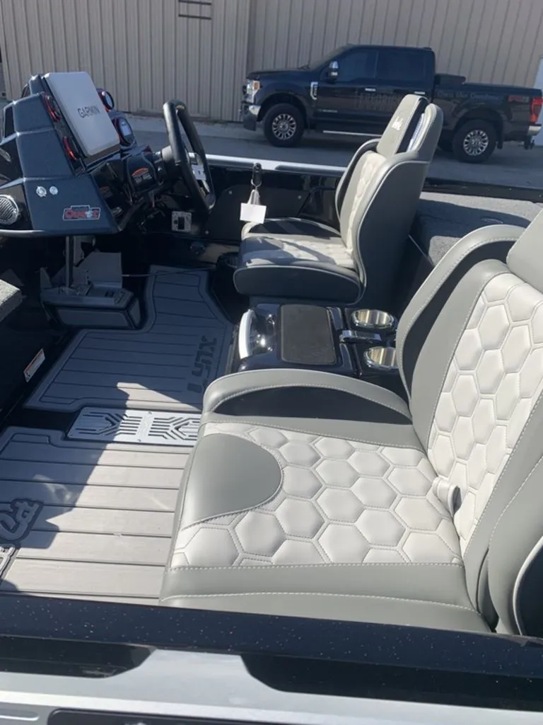 Slide: The Image of Bass Cat Lynx STS 2026 - 3