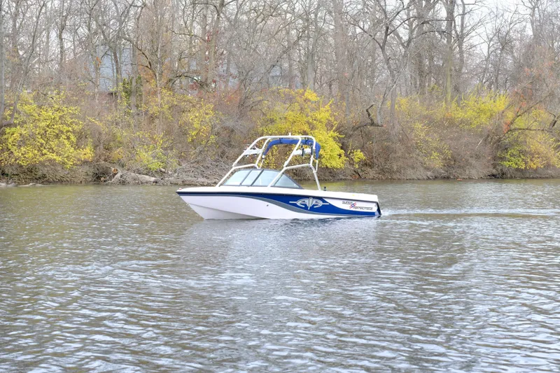 Slide: The Image of Correct Craft Super Air Nautique 210 2002 - 22