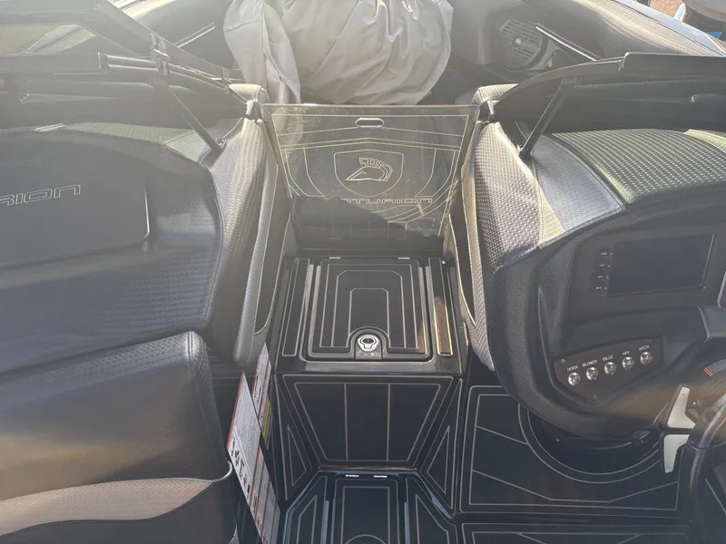 Slide: The Image of Centurion Ri257 2020 - 11