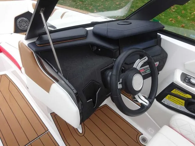 Slide: The Image of Nautique Super Air Nautique GS22 2025 - 14