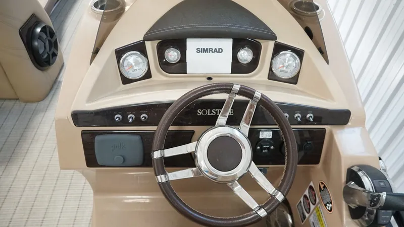 Slide: The Image of Harris 240SOL SL TT 2018 - 16