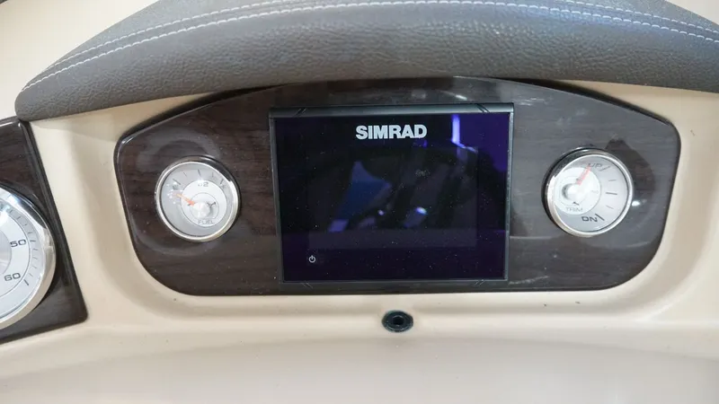 Slide: The Image of Harris 240SOL SL TT 2018 - 19