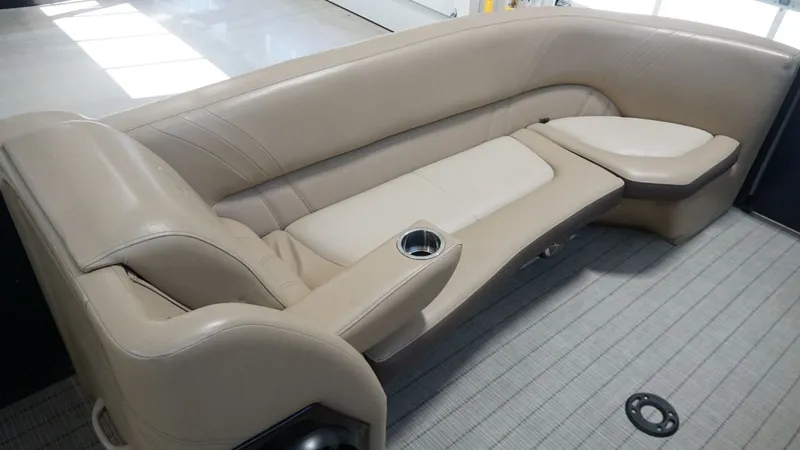 Slide: The Image of Harris 240SOL SL TT 2018 - 25