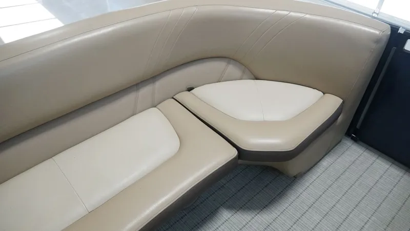 Slide: The Image of Harris 240SOL SL TT 2018 - 26